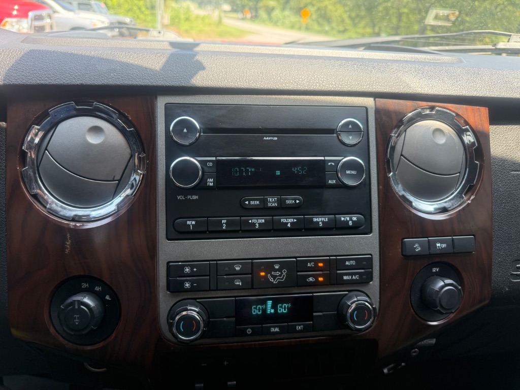 2011 Ford F-250 Super Duty Lariat - Photo 12