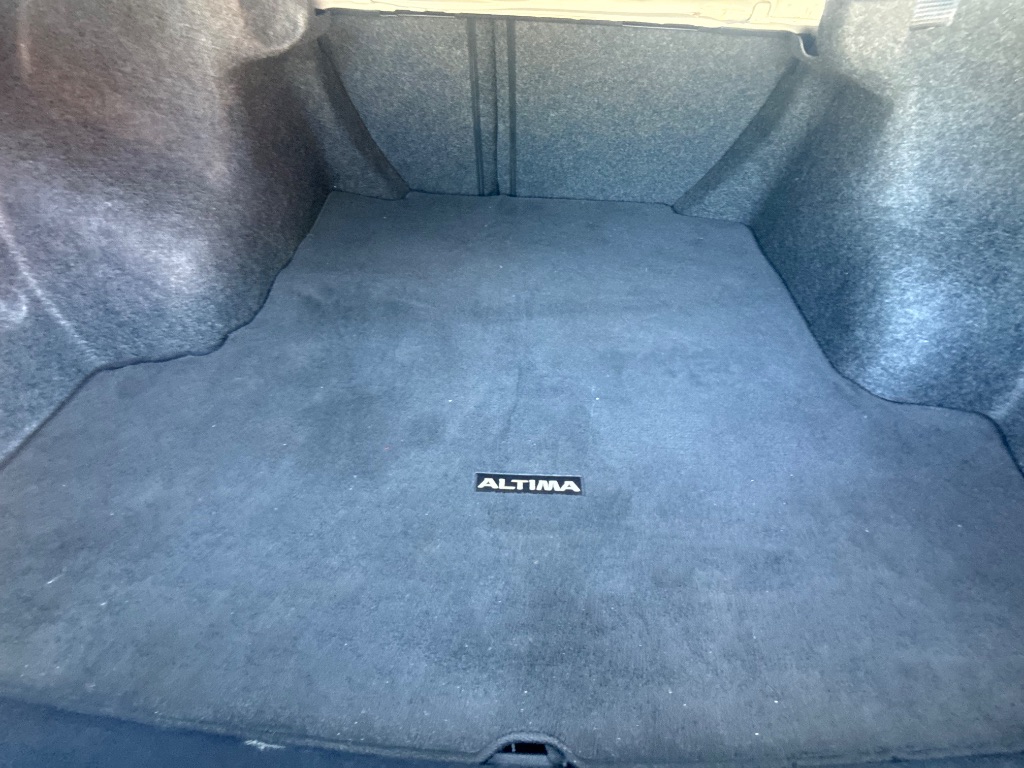 2021 Nissan Altima SR - Photo 14