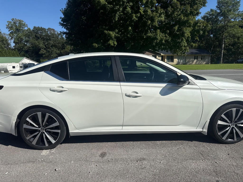 2021 Nissan Altima SR - Photo 7