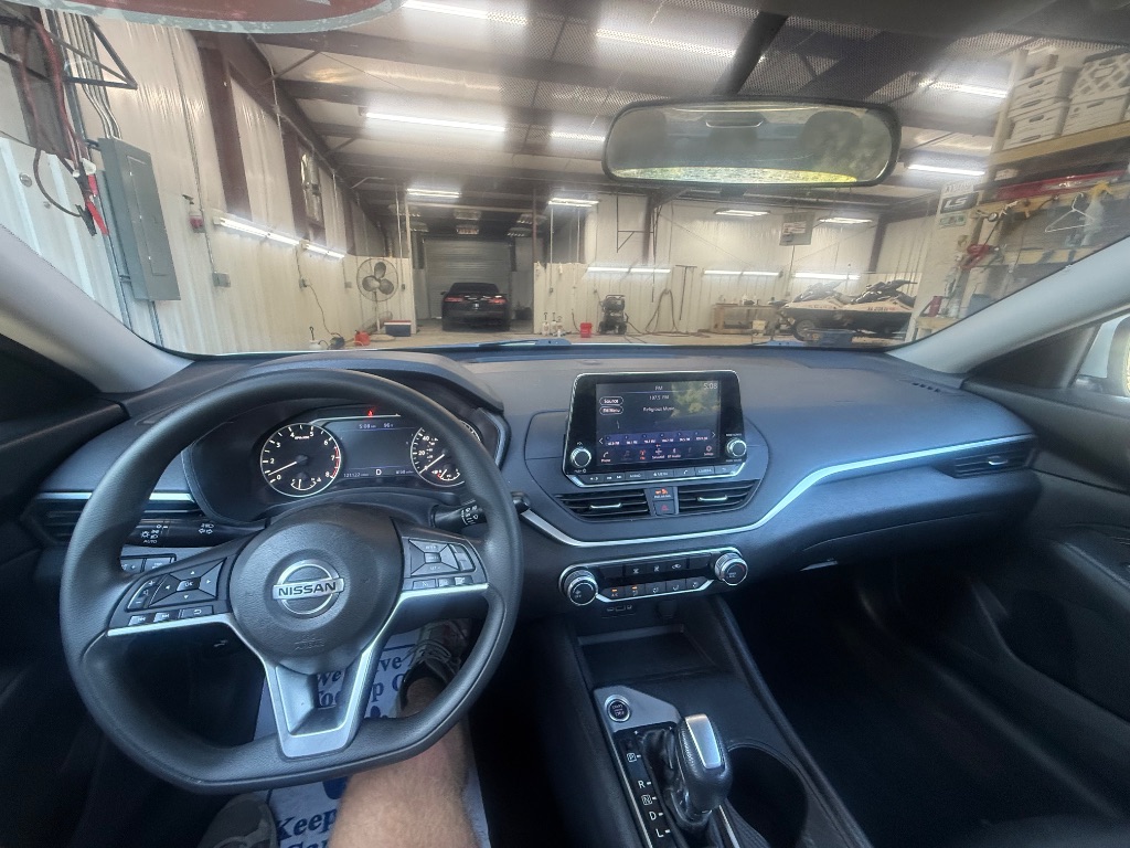 2019 Nissan Altima S - Photo 10