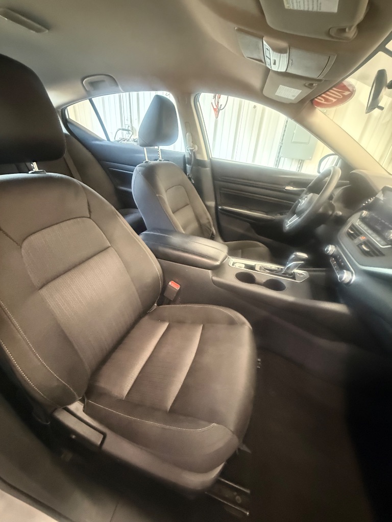 2019 Nissan Altima S - Photo 13