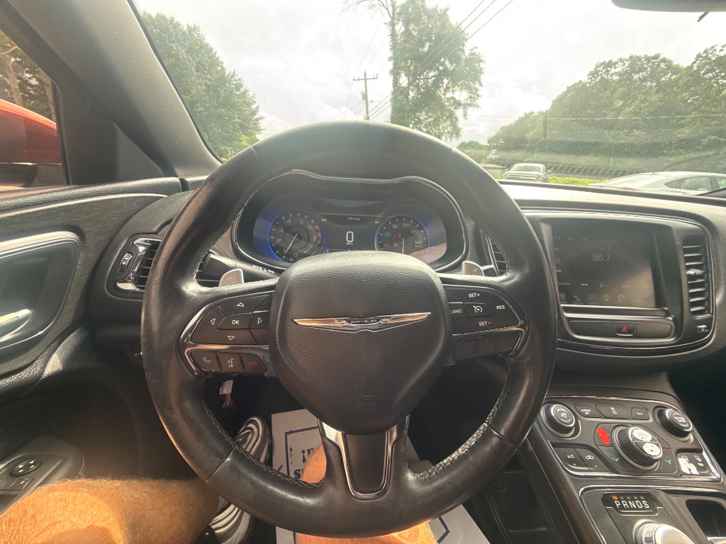 2016 Chrysler 200 S - Photo 13